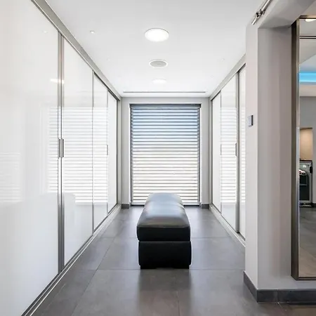 Carmella Torreblanca, Apartment *